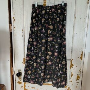 Floral flowy maxi skirt